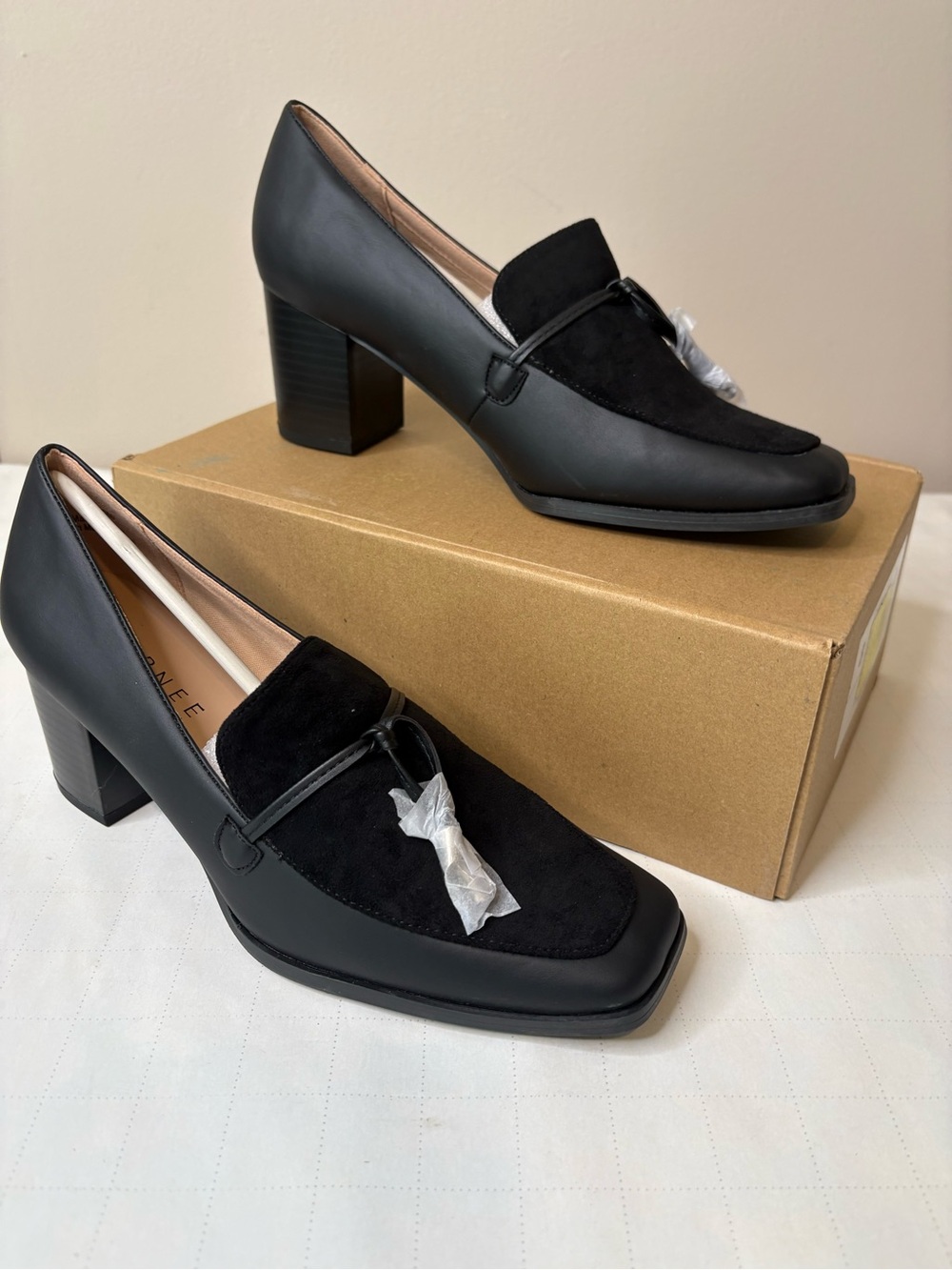 Journee Collection sz 8 Black Crawford Slip On Block Heel Shoe New In Box (40)